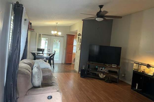 Building Photo - 1410 Vinetree Dr