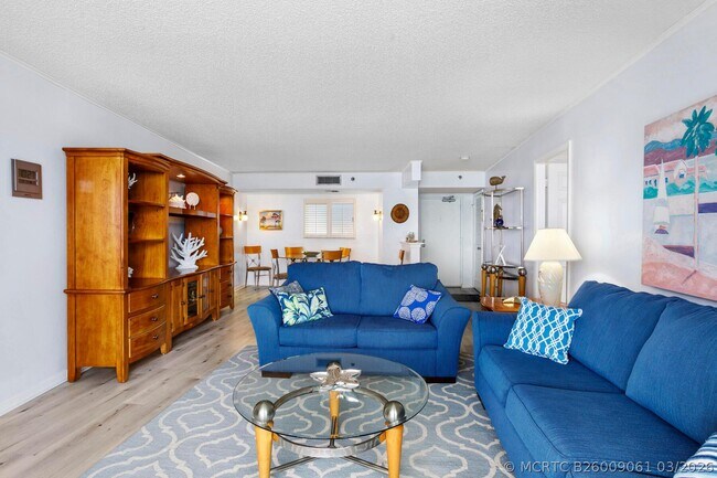 Building Photo - 300 Ocean Trail Way
