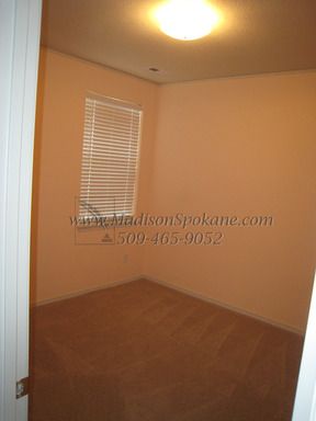 Building Photo - 407 S Solar St