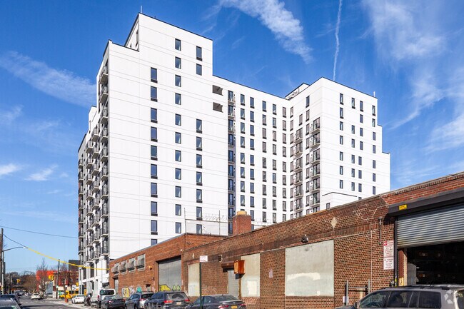 Foto del edificio - 2700 Atlantic Ave