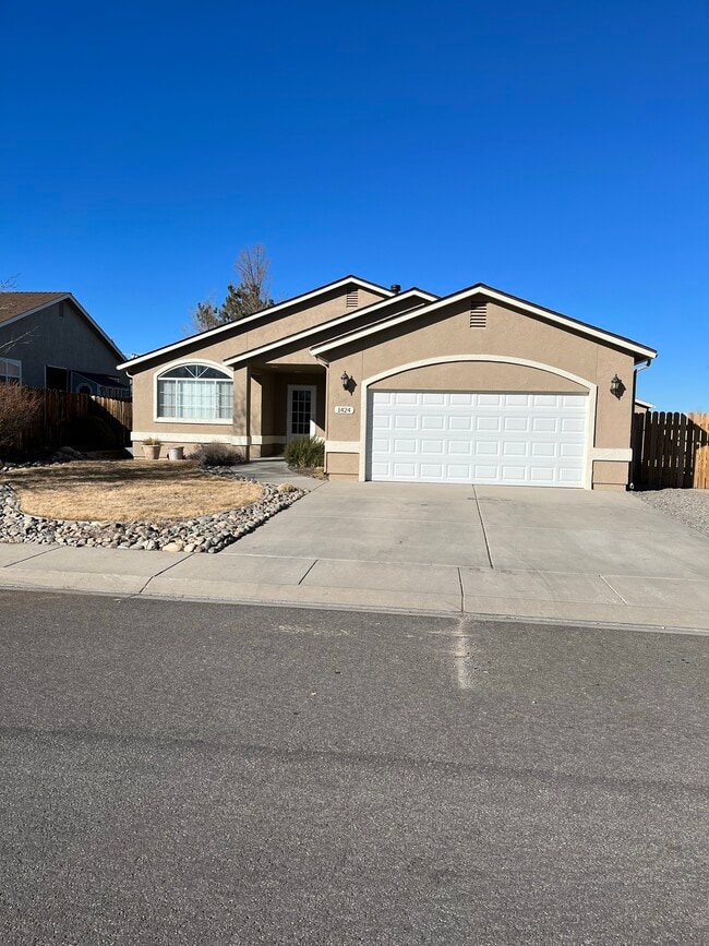 1424 Purple Sage Dr, Gardnerville, NV 89460 House Rental in
