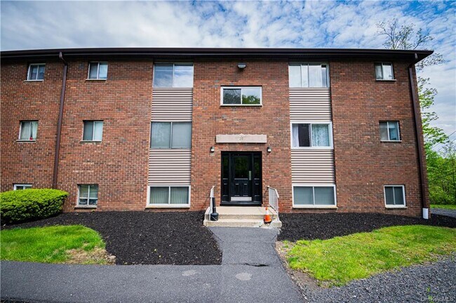 Foto del edificio - 20 Peddler Hill Rd