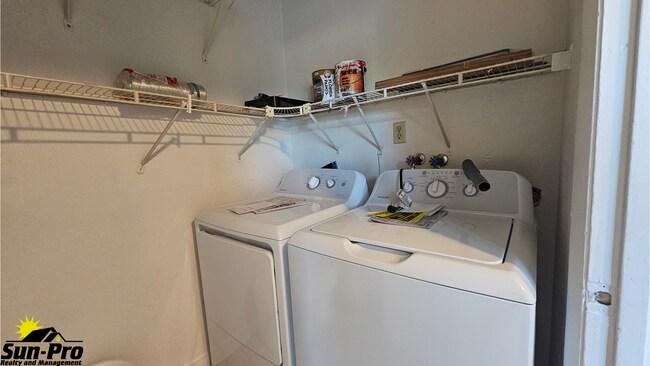 Building Photo - 5813 Spruce Creek Rd