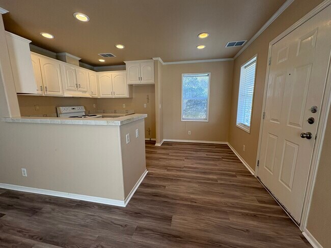 Foto del edificio - 10002 Sugarvine Ln