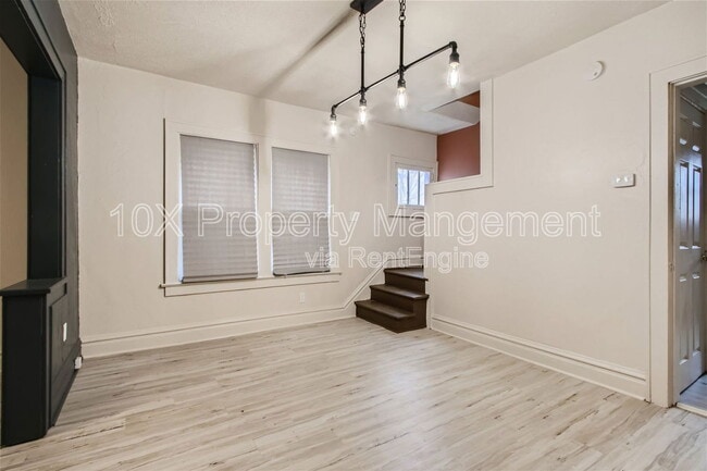 Building Photo - 1099 E 16th Ave