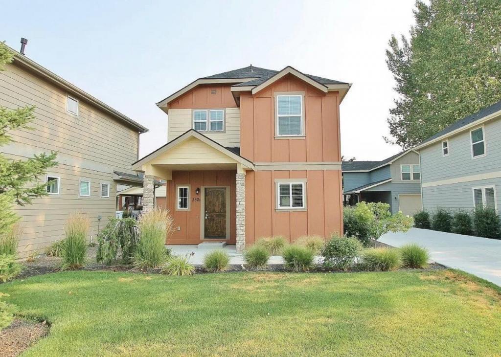 354a E Idaho St, Eagle, ID 83616 Townhome Rentals in Eagle ID