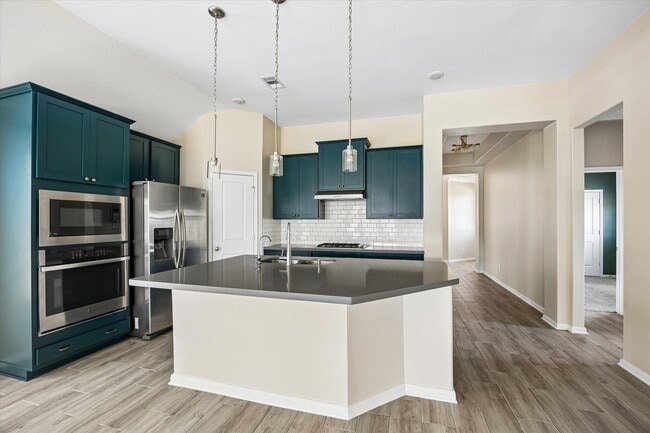 Building Photo - 3738 Amoroso Dr