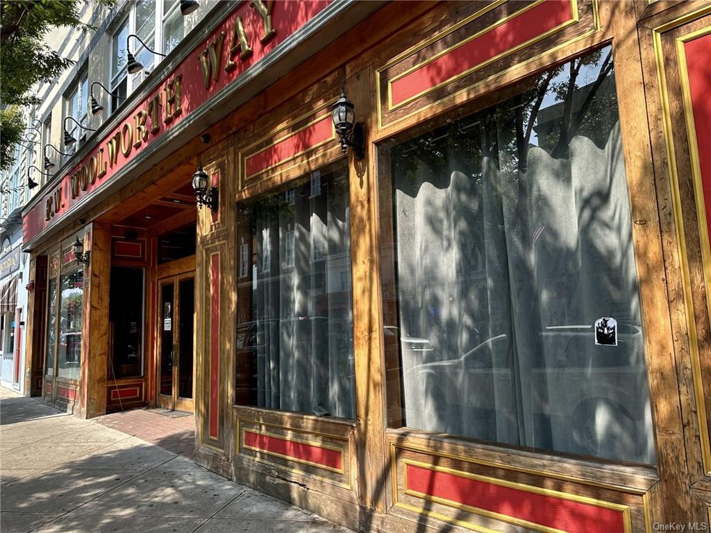Primary Photo - 92 Main St
