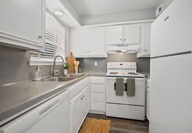 Interior Photo - The Village at Brookside