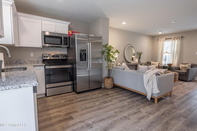 Foto del edificio - 927 Motsie Rd