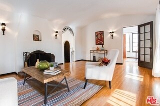 Foto del edificio - 3111 Tyburn St