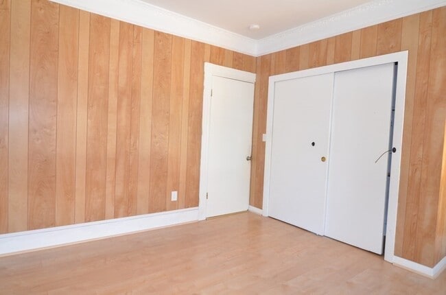 Building Photo - 27 Beltran St