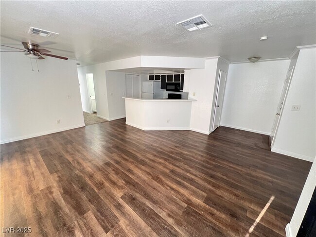 Foto del edificio - 8600 W Charleston Blvd