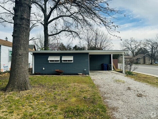 Building Photo - 2246 Tennessee St