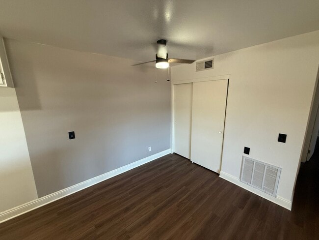 Building Photo - 2-Bedroom Condo with Community Amenities a...