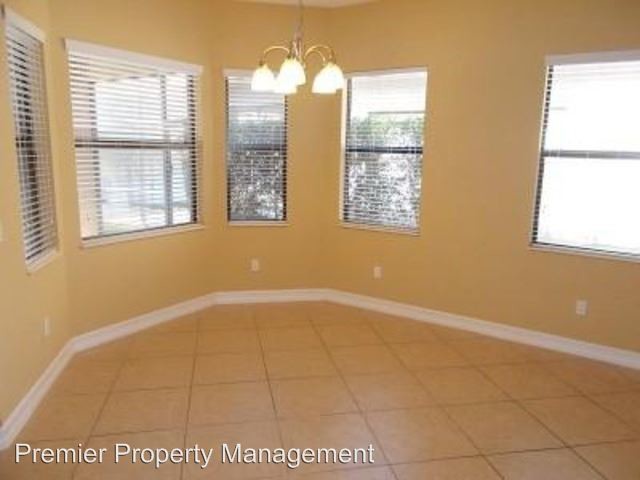 Building Photo - 3 br, 3.5 bath House - 1399 Serrano Circle