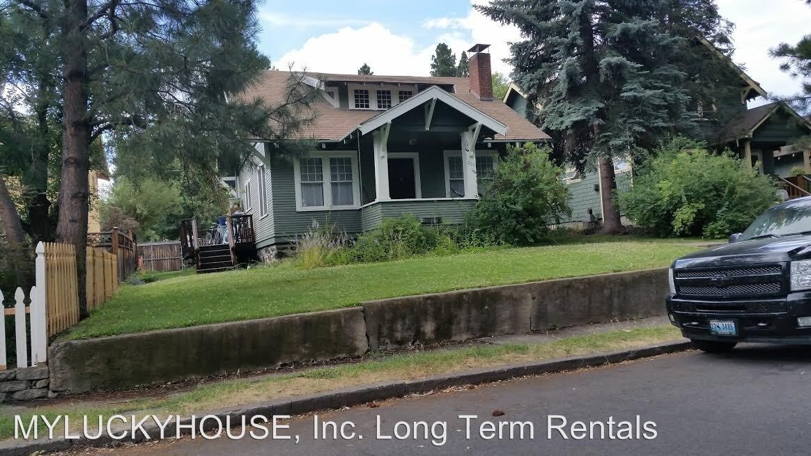 Primary Photo - 3 br, 2 bath House - 204 NW St Helens Pl