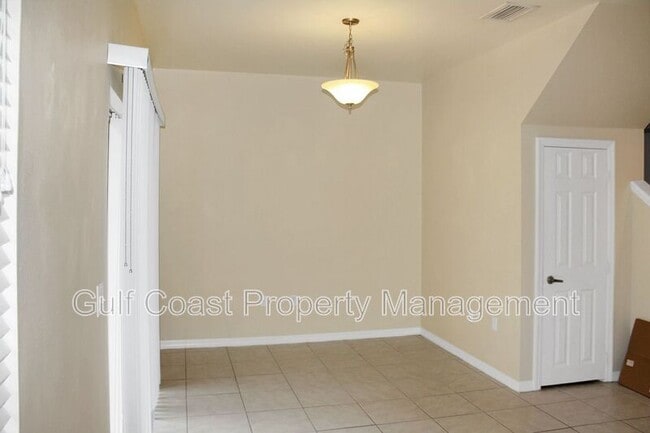 Building Photo - 7556 Plantation Cir