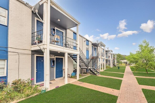 Foto del edificio - 1802 N Wayside Dr