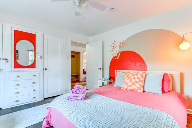 Foto del edificio - 205 N Pinewood Ln