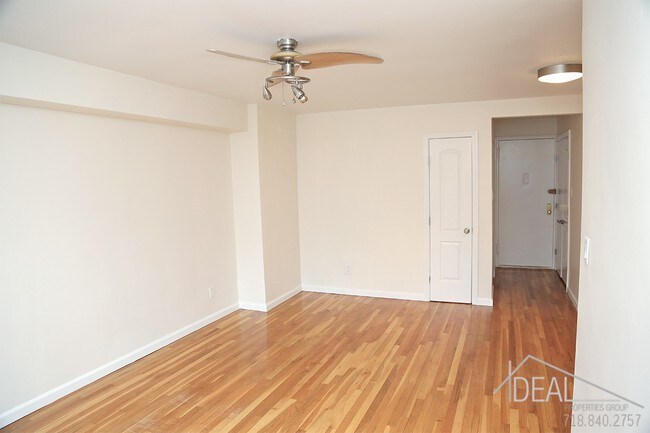 Building Photo - 483 Ocean Parkway #3FR