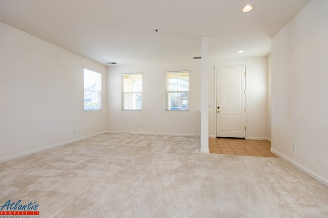 Building Photo - 1350 Santa Lucia Dr