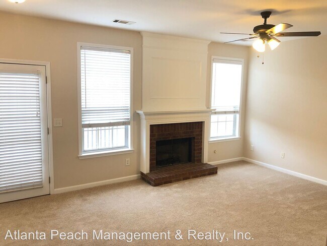 Foto del edificio - 5 br, 3.5 bath House - 2675 Lakeside Drive