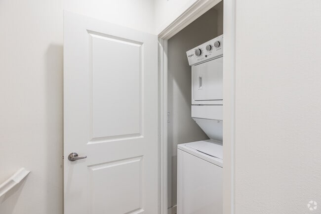 2BR, 3BA - 1,144SF - Laundry - Contessa at Otay Ranch