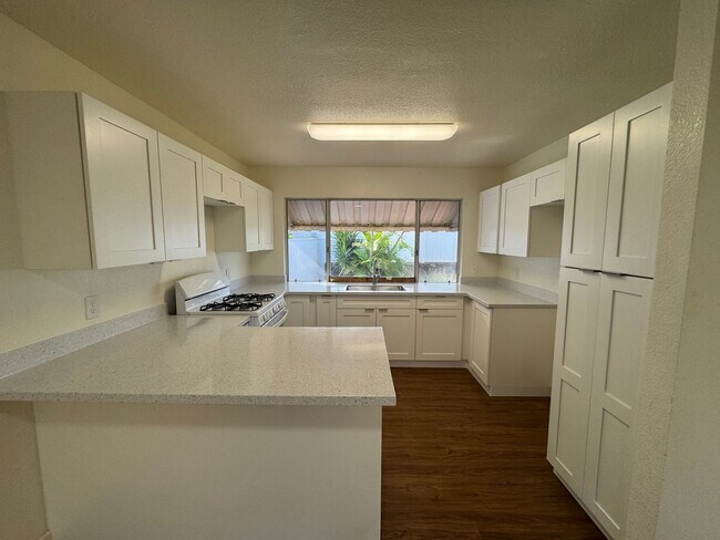 Building Photo - For Rent - 91-1054 Meahale Pl.