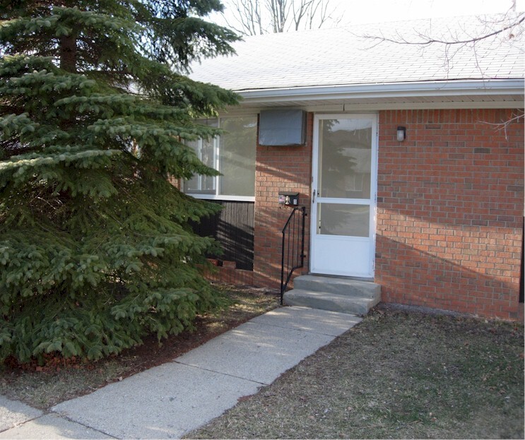 Primary Photo - 126 Wilkinson St
