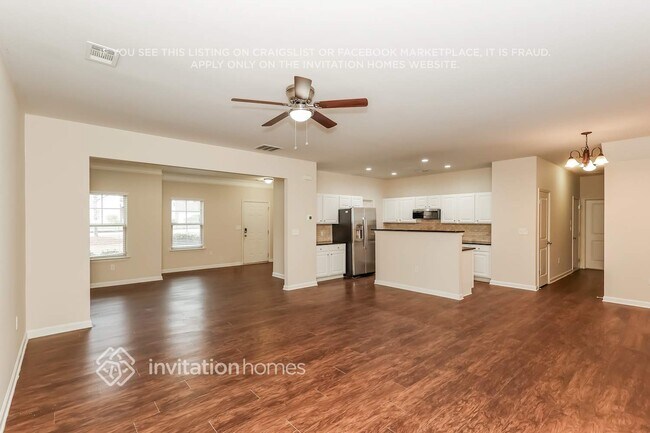 Building Photo - 3030 Stonebrook Cove