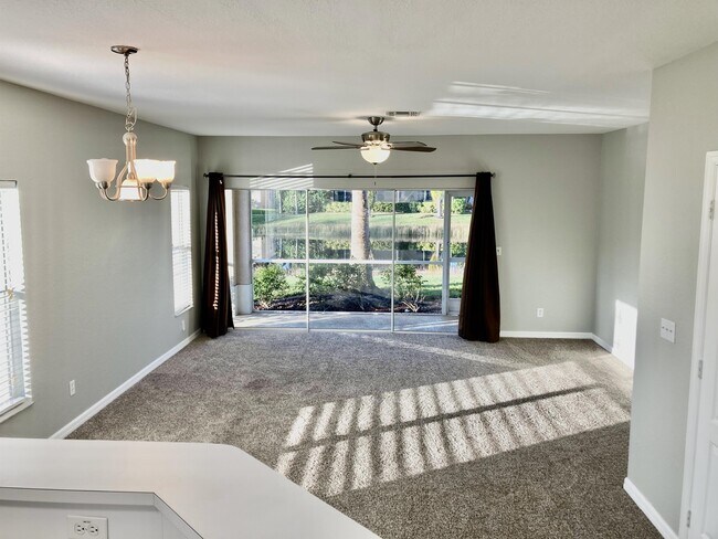 Foto del edificio - 1338 Weeping Willow Ct