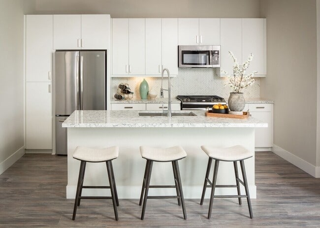 Move Smarter – Up to 2 Months Free + Low $... - Move Smarter – Up to 2 Months Free + Low $... Apartment