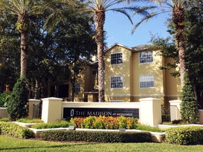 Building Photo - 2544 Robert Trent Jones Dr