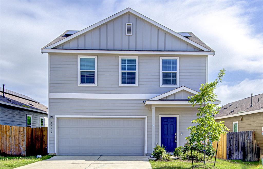 Foto principal - 2704 Shimsham Dr