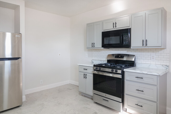 1 Bedroom - 3022 Virginia Ave