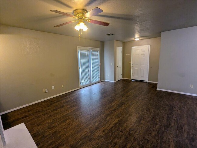 Foto del edificio - 1411 Concord Dr