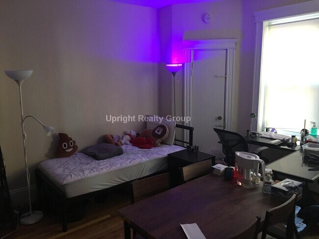 Photo - 11 Royce Rd Apartment