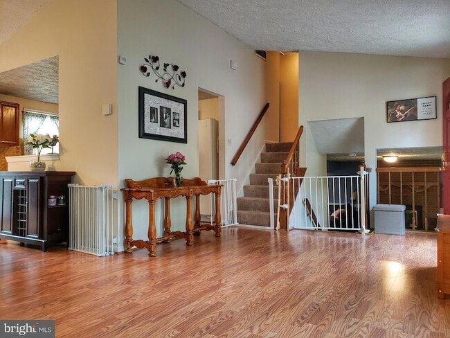 Foto del edificio - 7109 Upper Mills Cir
