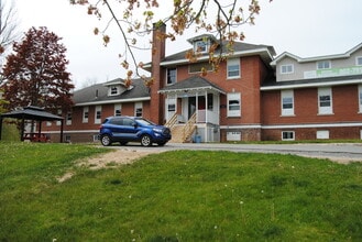 Building Photo - 490 Wiley Ave