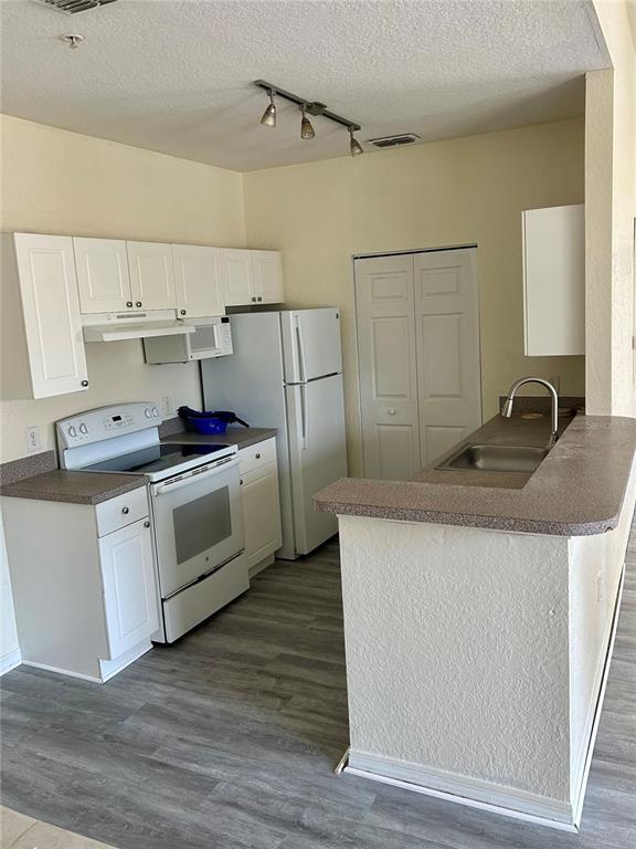 Foto del edificio - 842 Grand Regency Pointe