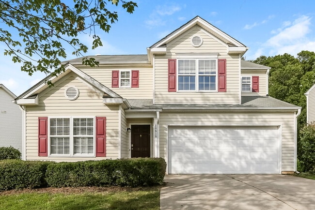 Building Photo - 10818 Glenluce Ave