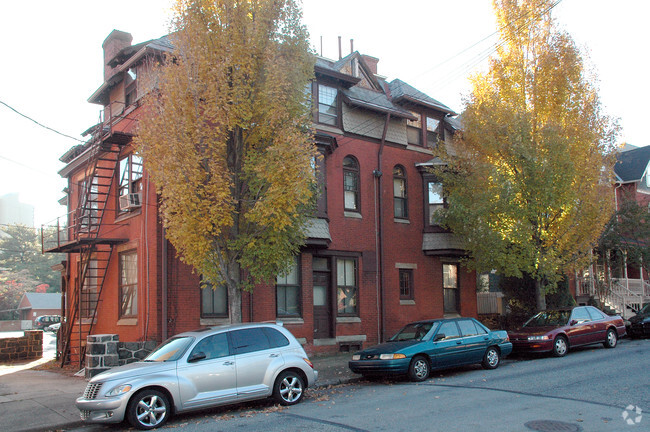 Building Photo - 1305-1307 Pennsylvania Ave