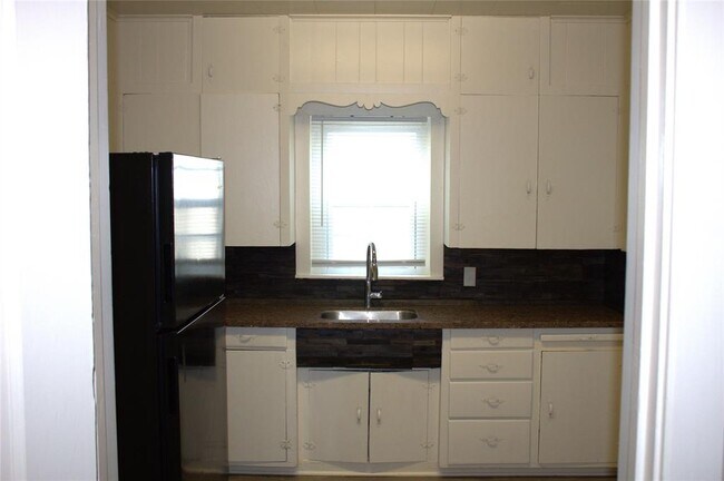 Foto del edificio - 1106 S Jackson St