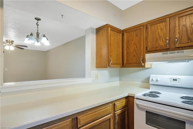 Building Photo - 1628 Angel Ct