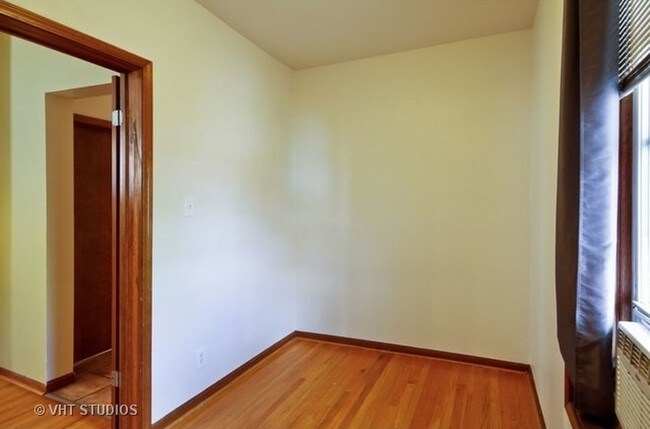 Building Photo - 1625 N Dayton St