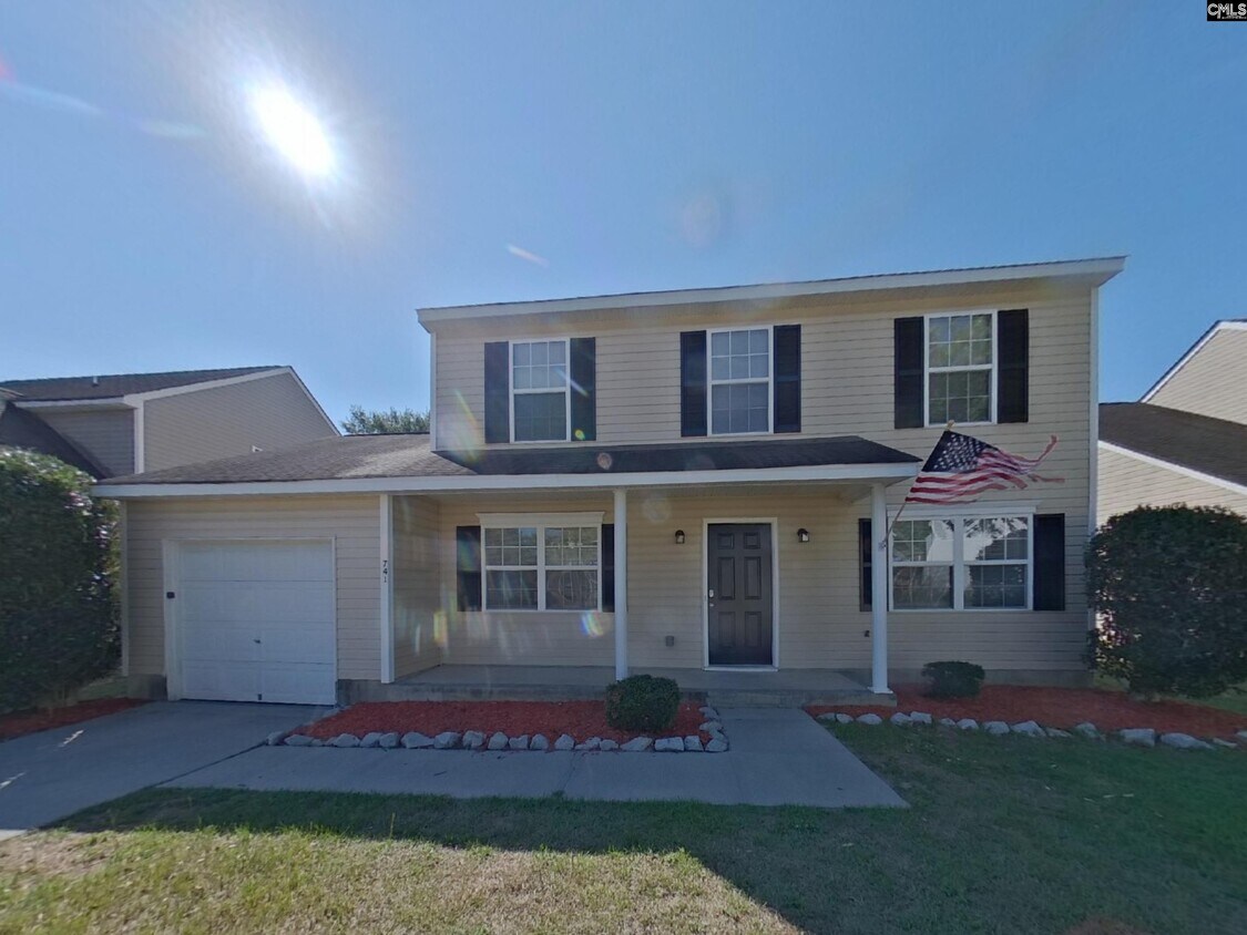 Foto principal - 741 Elderberry Ln