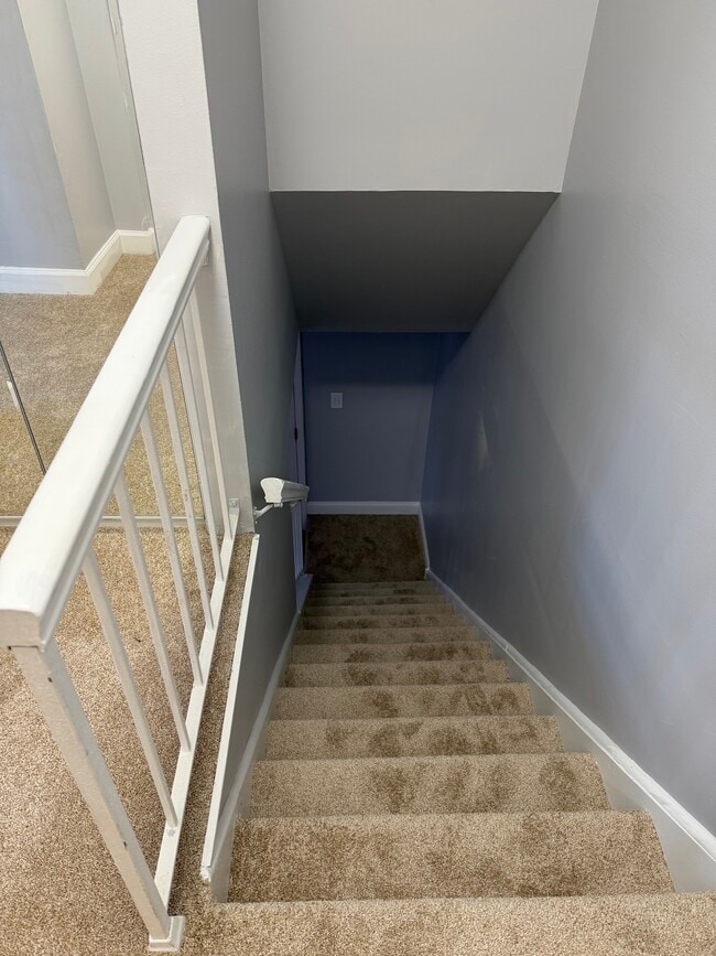 Building Photo - 1049 Newport Harbor