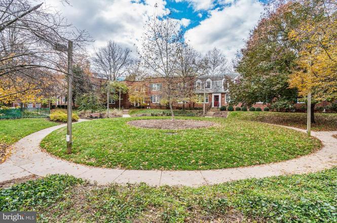 Photo - 1736 N Rhodes St (Arlington, VA)