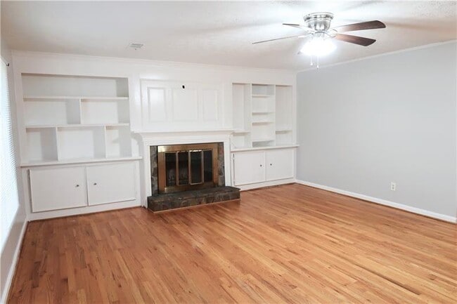 Building Photo - 2894 Sawgrass Trail SW